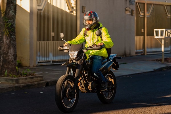 MOTO DE ALUGUEL VALE A PENA? 